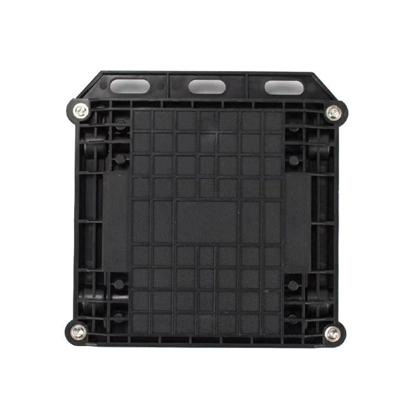 How many power circuits does the distribution box need 