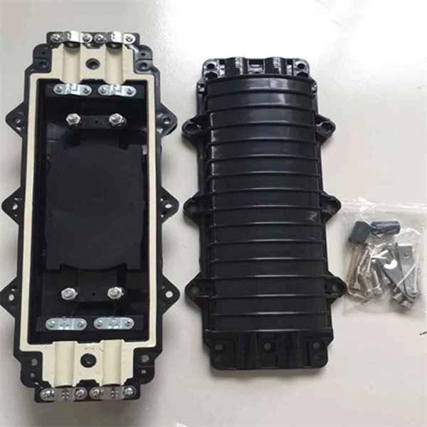 Cable hole accessories for distribution boxes