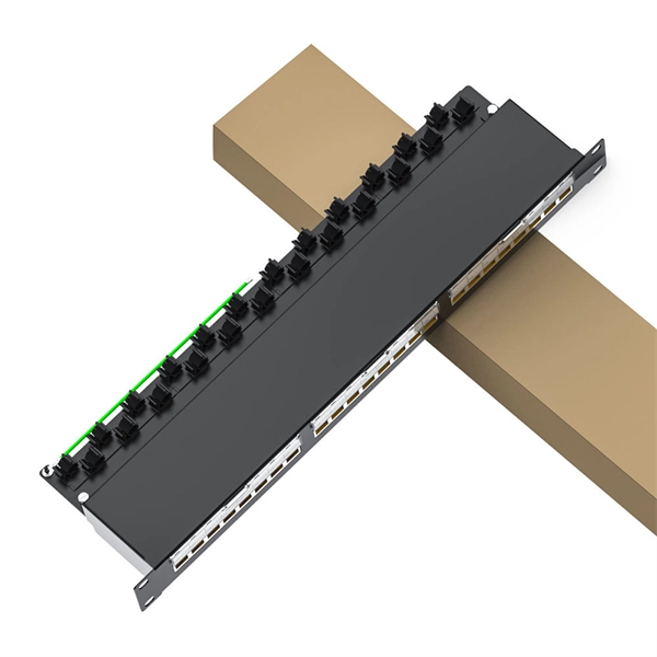 Redundant network with two core switches
