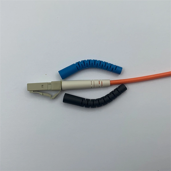 Dual-fiber optical module installation