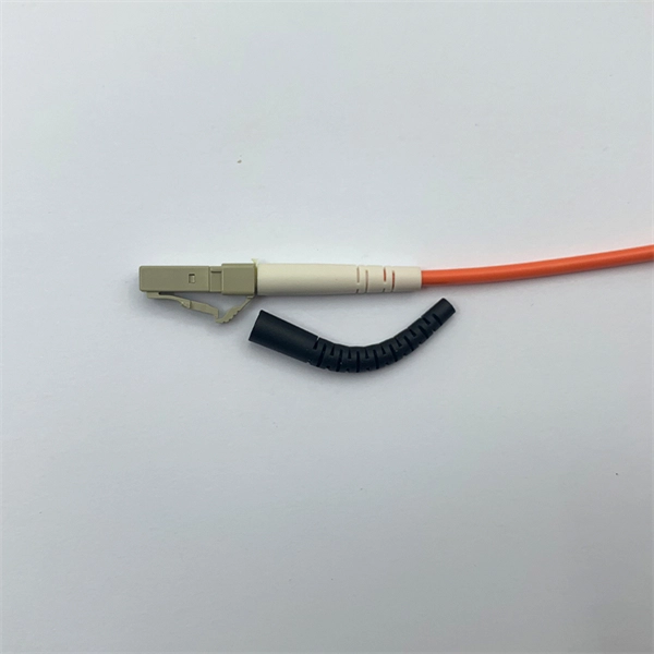 What does DR4 mean in high-speed optical modules 