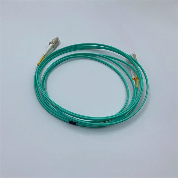 How to configure a switch when installing fiber optic cable 
