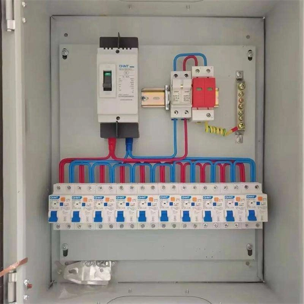 Cables are laid vertically along the cable tray